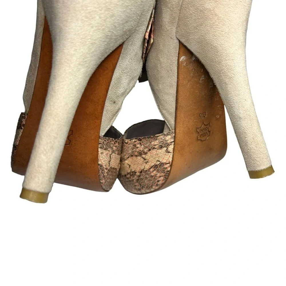 Kelsey Dagger Suede Heels Sz 9.5